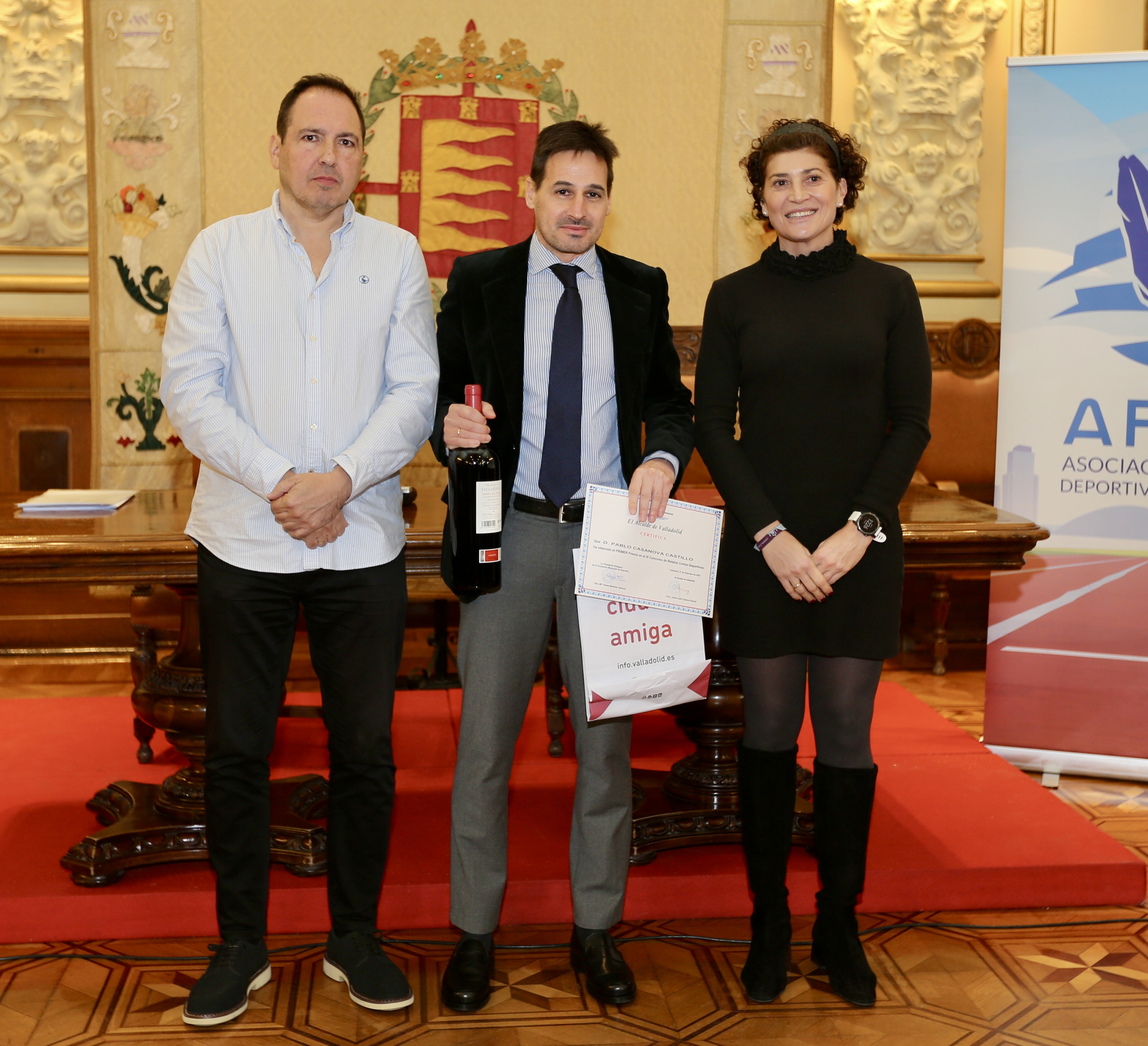 1º Premio Pablo Casanova Castillo, entregado por Mayte Martínez Jiménez Concejala de Participación Ciudadana y Deportes