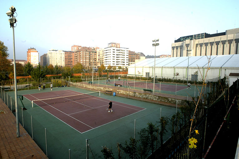 Foto de Complejo Deportivo Juan de Austria